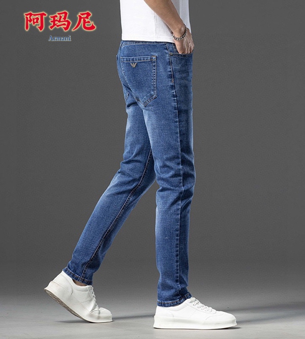 ブランドジーンズ側面デザイン